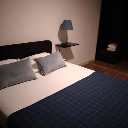 Tmj Beb Bed & Breakfast Oporto