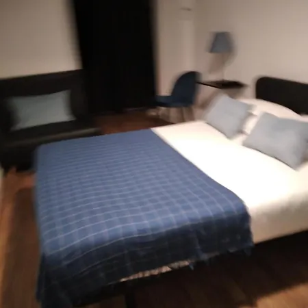 Bed & Breakfast Tmj Beb Oporto